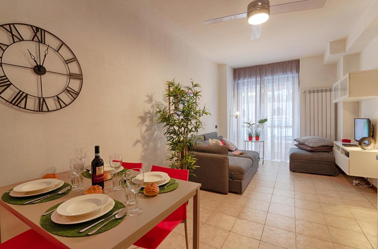 Modern Lakefront 2-Bedroom Apartment Acquaseria 外观 照片