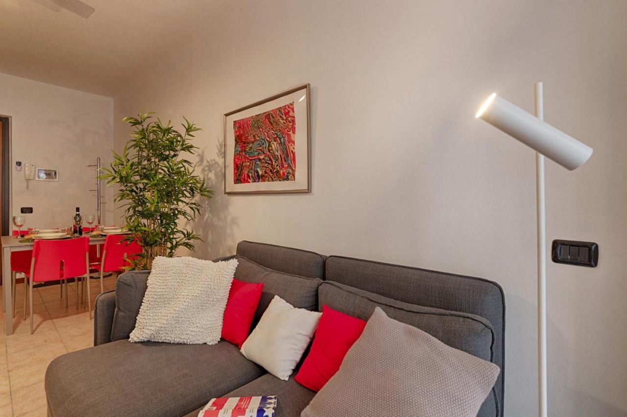 Modern Lakefront 2-Bedroom Apartment Acquaseria 外观 照片